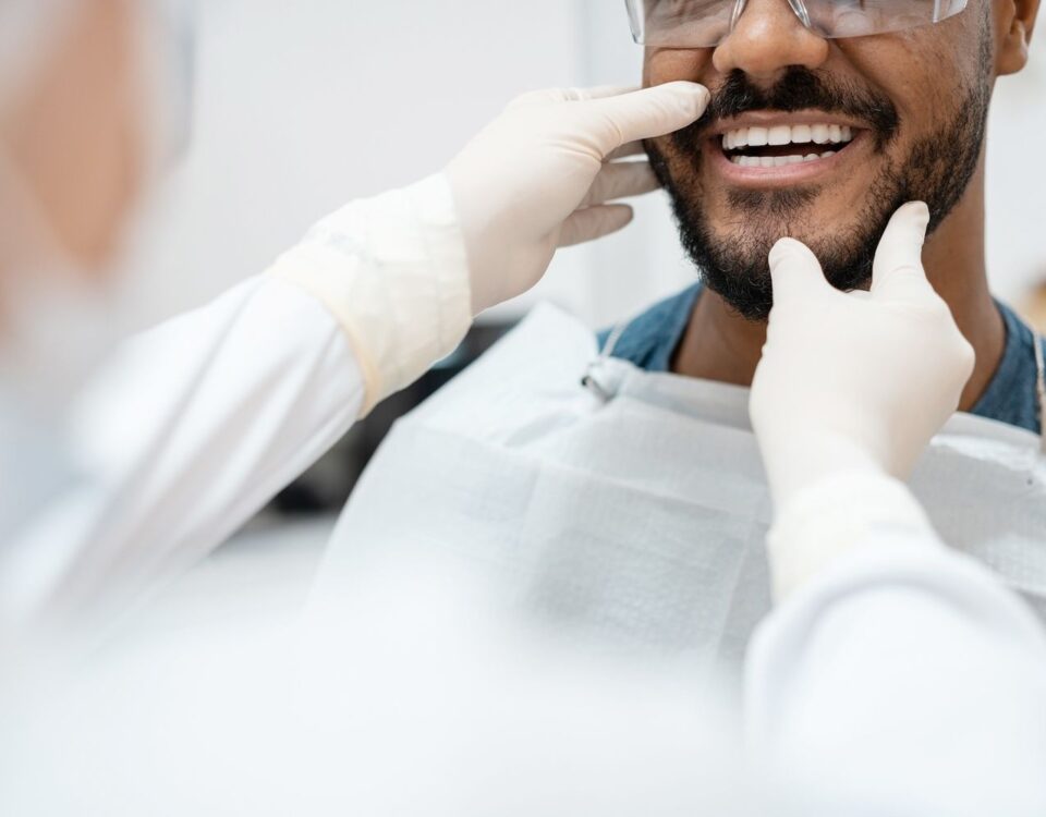 Why Invisalign Is the Most Popular Teeth-Straightening Option in Etobicoke